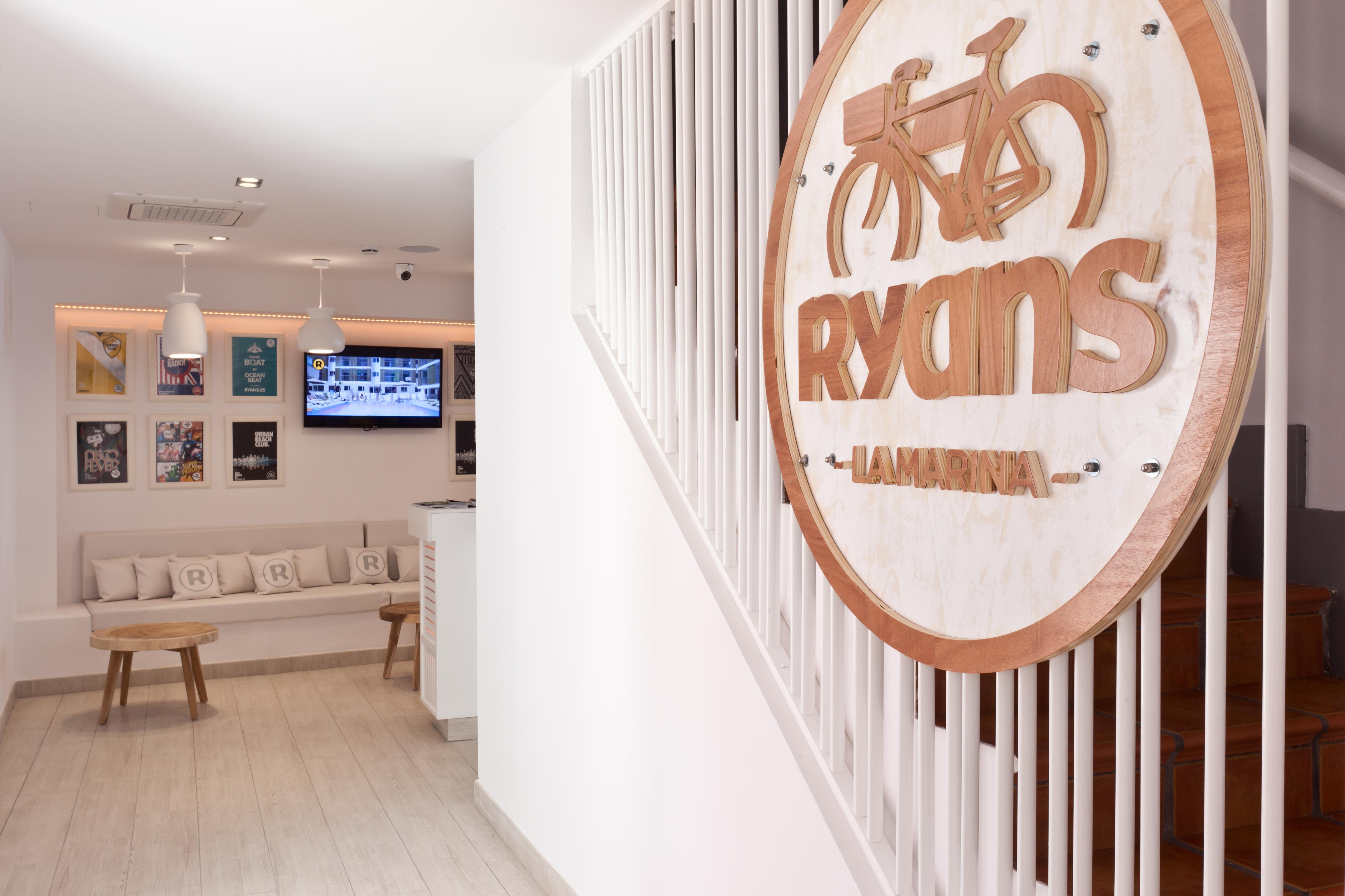 Ryans La Marina (Adults Only) Hotel Ibiza Kültér fotó