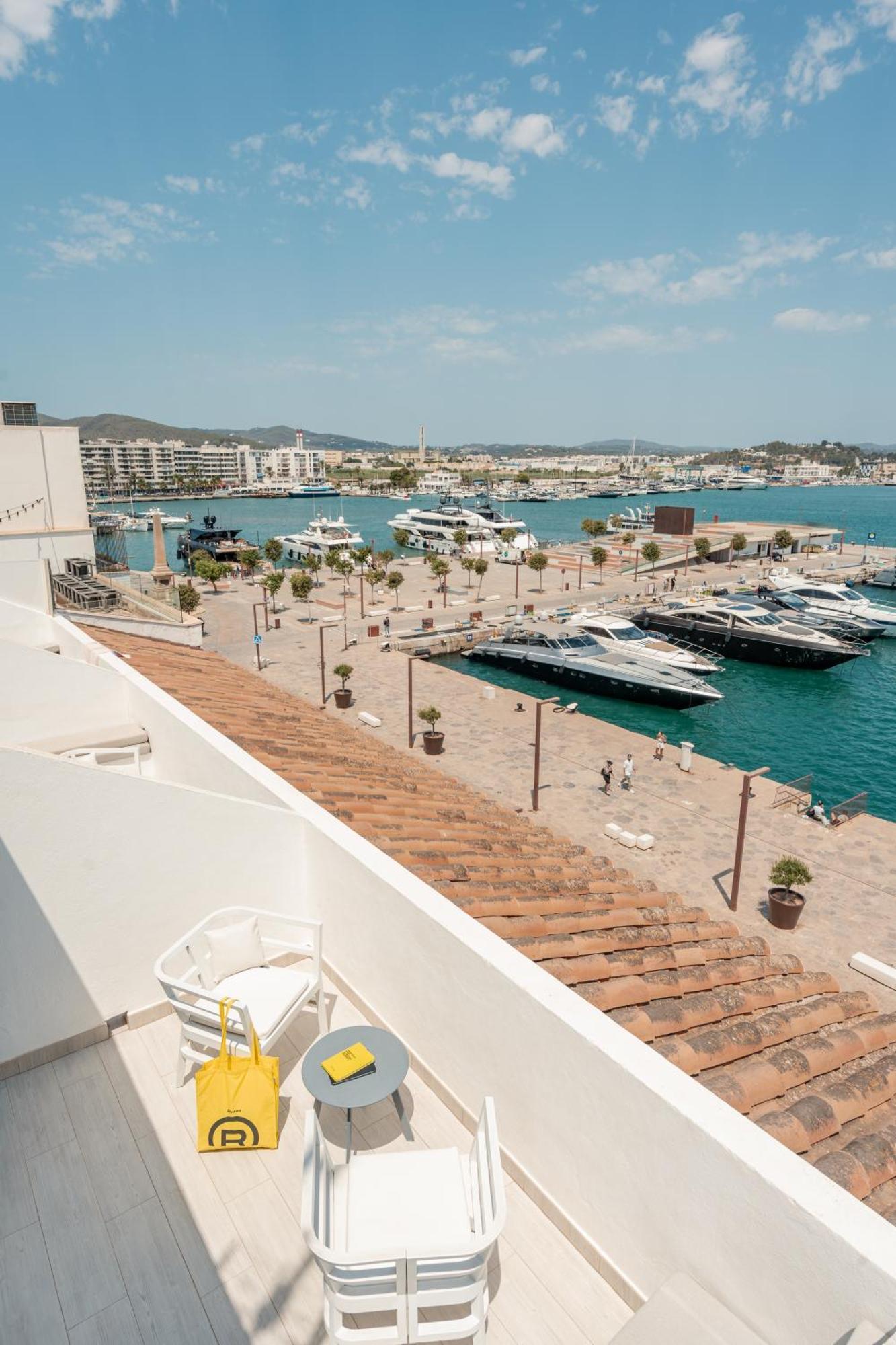 Ryans La Marina (Adults Only) Hotel Ibiza Kültér fotó